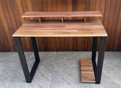 Escritorio Con Estante